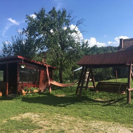Penzion Casa Oana Ioana Moieciu de Jos Exteriér fotografie